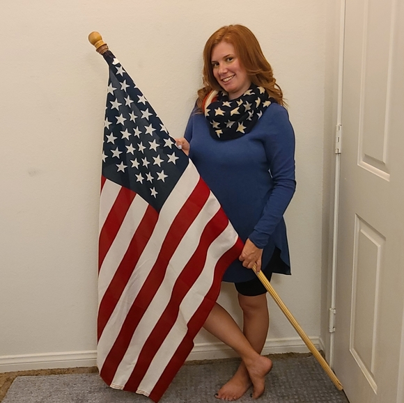 American Flag Scarf 🇺🇸 - Picture 3 of 12